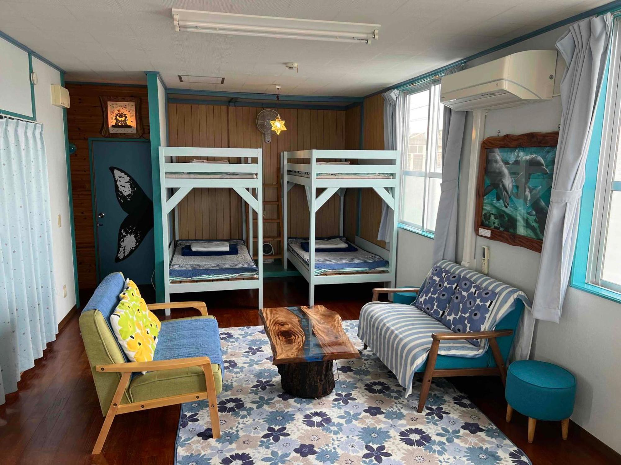 Ferienwohnung Dolphins And Whales Ishigaki  Exterior foto