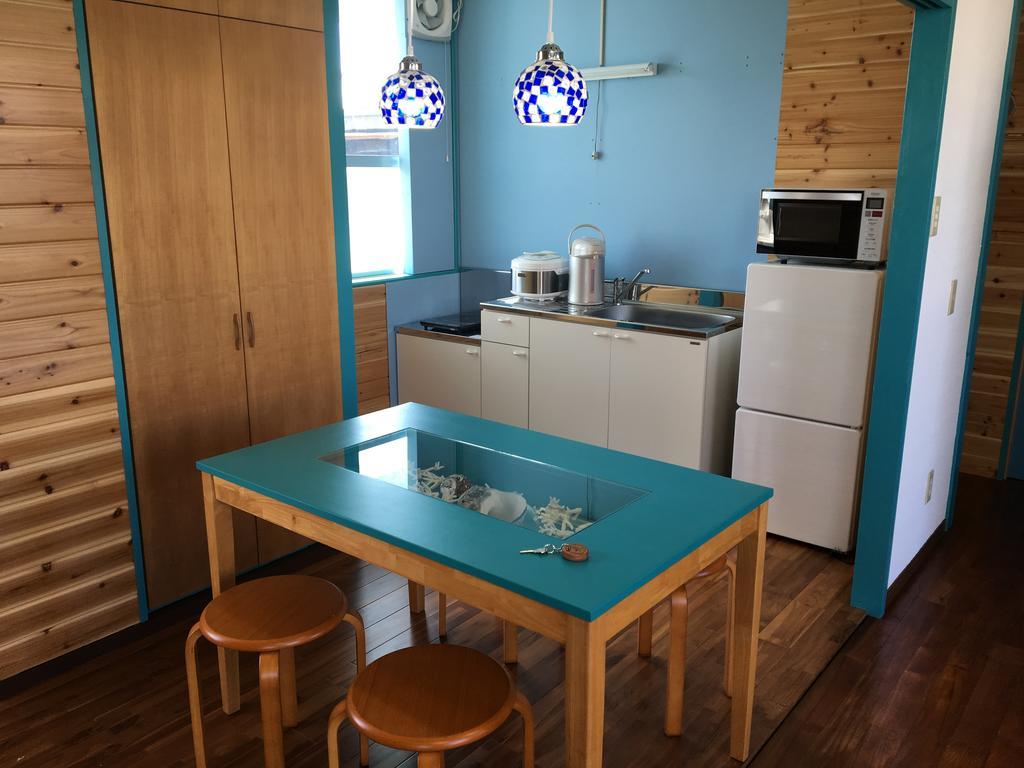 Ferienwohnung Dolphins And Whales Ishigaki  Exterior foto